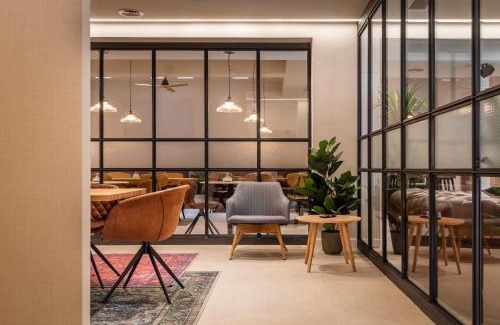 El Prat de Llobregat Hotel | Aerohotel Barcelona Airport 24h