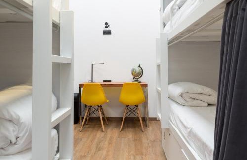 El Prat de Llobregat Hostel | Airhostel Barcelona Airport 24h