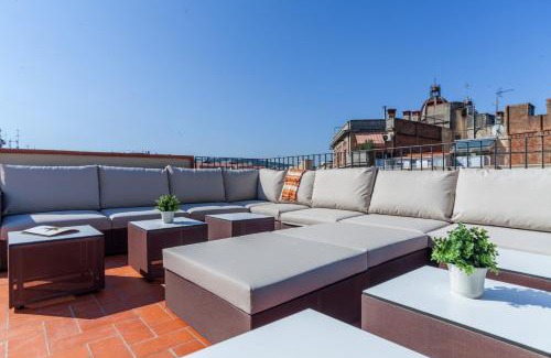 Esquerra de l'Eixample Apartment | Aparteasy - Deluxe Family Apartments with Pool