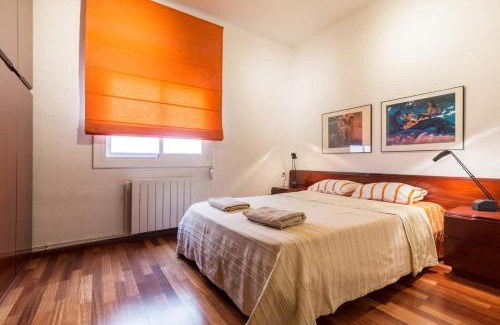El Poble-sec Apartment | ApartEasy - Port Barcelona