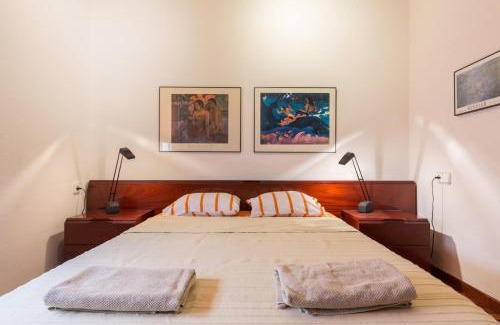 El Poble-sec Apartment | ApartEasy - Port Barcelona
