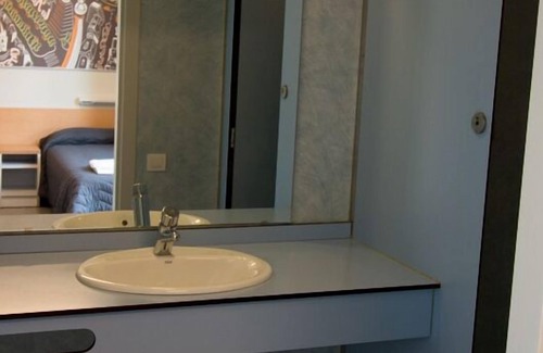 Les Corts Hostel | Barcelona Pere Tarrés Hostel