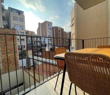 Collblanc y La Torrassa Apartment | bonito piso cerca del campo de futbol de barcelona