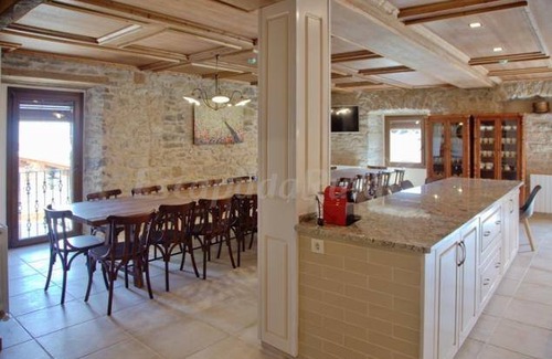 Serra de Pruit Cottage | Cabin ∙ 15 bedrooms ∙ 30 guests