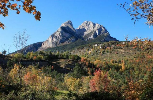 Vallcebre Cottage | Cabin ∙ 8 bedrooms ∙ 24 guests