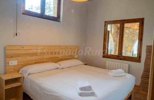 Castell de l'Areny Cottage | Cabin ∙ 8 bedrooms ∙ 19 guests