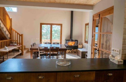 Castell de l'Areny Cottage | Cabin ∙ 8 bedrooms ∙ 19 guests