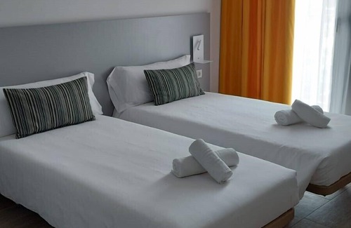 El Prat de Llobregat Hostel | Centre Esplai Hostel