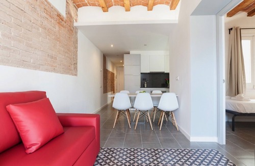 Esquerra de l'Eixample Apartment | DELUXE, central, boho, views, 3 bedrooms