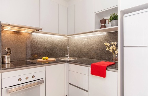 Esquerra de l'Eixample Apartment | DELUXE, central, city views, balcony