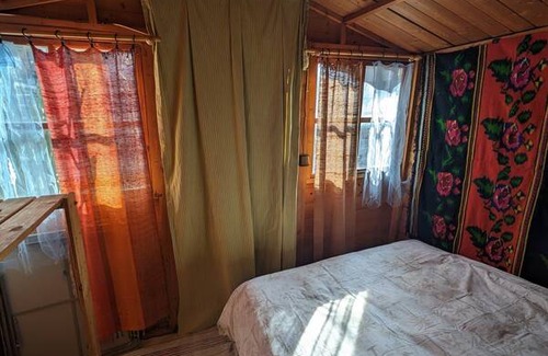 el Camp d'en Grassot i Gracia Nova Resort | Private room ∙ 2 guests