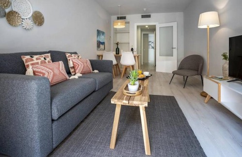 Collblanc y La Torrassa Apartment | 55 m² Apartment ∙ 2 bedrooms ∙ 5 guests