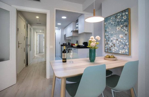 Collblanc y La Torrassa Apartment | 55 m² Apartment ∙ 2 bedrooms ∙ 5 guests