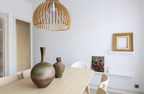 La Maternitat i Sant Ramon Apartment | 145 m² Apartment ∙ 4 bedrooms ∙ 6 guests