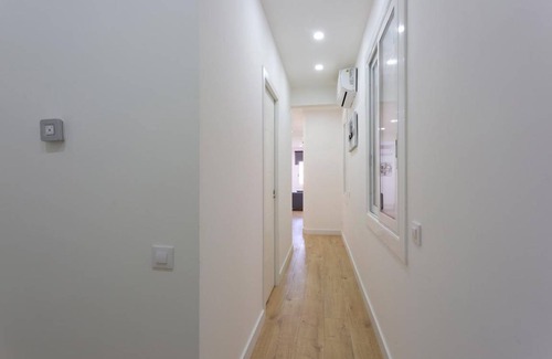 La Maternitat i Sant Ramon Apartment | 75 m² Apartment ∙ 3 bedrooms ∙ 4 guests