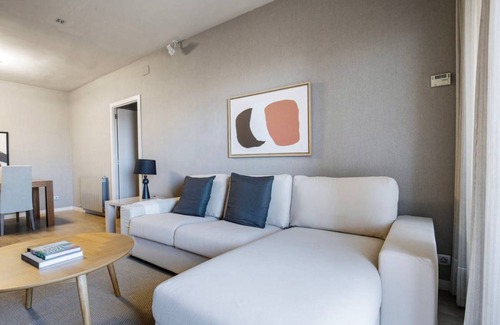 La Maternitat i Sant Ramon Apartment | 124 m² Apartment ∙ 3 bedrooms ∙ 5 guests