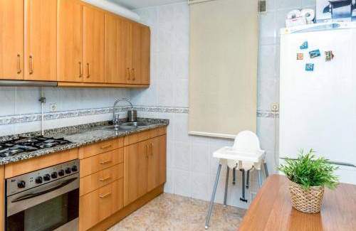 La Maternitat i Sant Ramon Apartment | 70 m² Apartment ∙ 3 bedrooms ∙ 6 guests