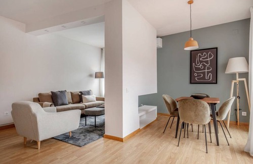 La Maternitat i Sant Ramon Apartment | 76 m² Apartment ∙ 2 bedrooms ∙ 3 guests