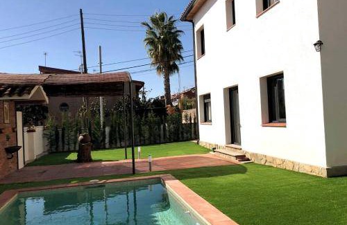 Sant Vicenc de Montalt House | House ∙ 5 bedrooms ∙ 10 guests