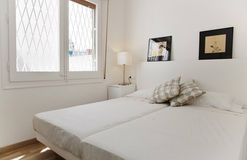 Sants-Badal Apartment | (ME) Flateli Roger 1