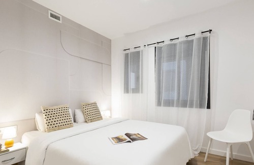 L'Hospitalet de Llobregat Apartment | Olala Urban Chill Flat 3.2 I Balcony