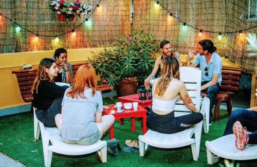 La Maternitat i Sant Ramon Hostel | Onefam Les Corts