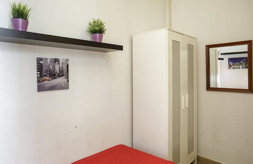 Sarria-Sant Gervasi Resort | Private room ∙ 1 bedroom ∙ 1 guest
