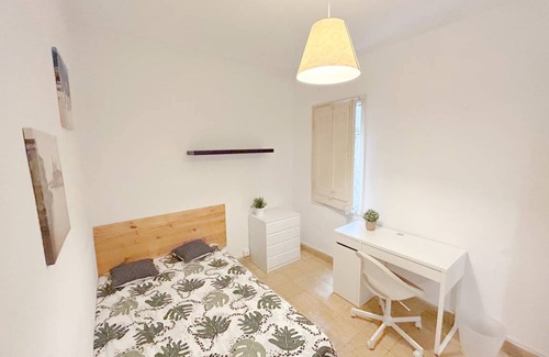 Sarria-Sant Gervasi Resort | Private room ∙ 1 bedroom ∙ 1 guest
