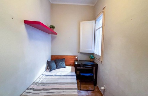 Sarria-Sant Gervasi Resort | Private room ∙ 1 bedroom ∙ 1 guest