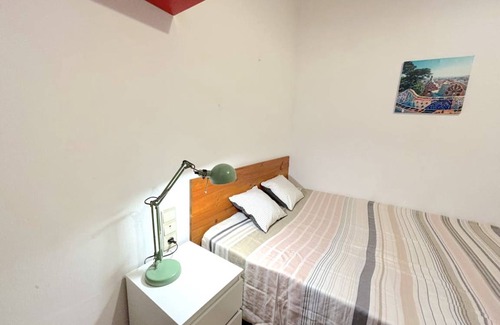 Sarria-Sant Gervasi Resort | Private room ∙ 1 bedroom ∙ 1 guest