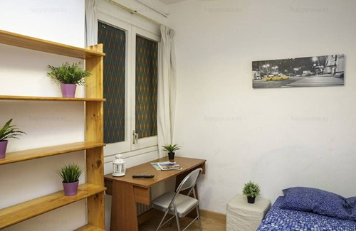 Les Corts Resort | Private room ∙ 1 bedroom ∙ 1 guest