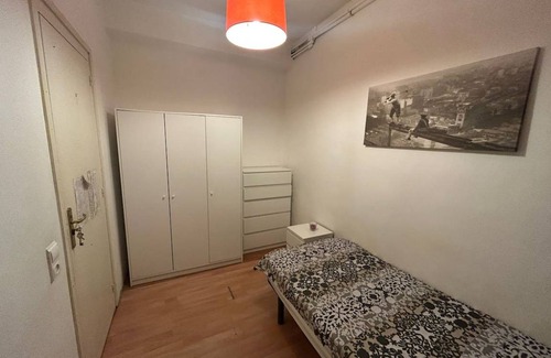 Les Corts Resort | Private room ∙ 1 bedroom ∙ 1 guest