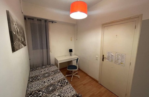 Les Corts Resort | Private room ∙ 1 bedroom ∙ 1 guest