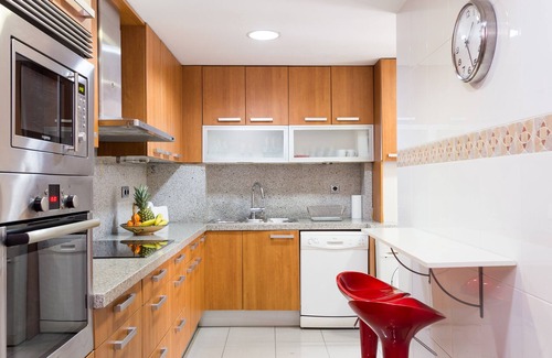 el Fort Pienc Apartment | Spacious 4 Bedroom in City Center