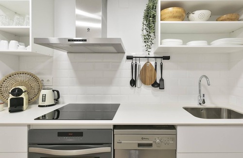 Gothic Quarter Apartment | Spacious and centrally located apartment next to Las Ramblas