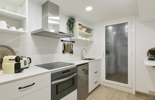 Gothic Quarter Apartment | Spacious and centrally located apartment next to Las Ramblas