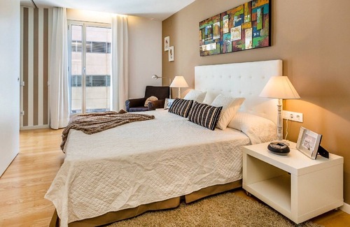 Poblenou Apartment | UD Rambla Suites & Pool 61C (1BR) Suite