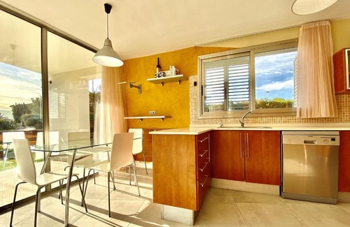 L Almadrava Villa | Villa Almadrava stunning 5bedroom villa with air-conditioning & private swimming pool