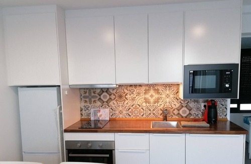 Badalona Apartment | 1 bedroom apartment 30min in Sagrada Familia Metro and 10 min beach