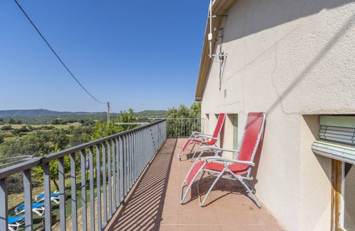 Casserres Apartment | 100 m² Apartment ∙ 3 bedrooms ∙ 8 guests