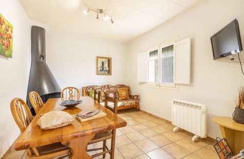 Casserres Apartment | 100 m² Apartment ∙ 3 bedrooms ∙ 8 guests