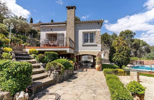 Sant Cugat del Valles House | 100 m² House ∙ 3 bedrooms ∙ 6 guests
