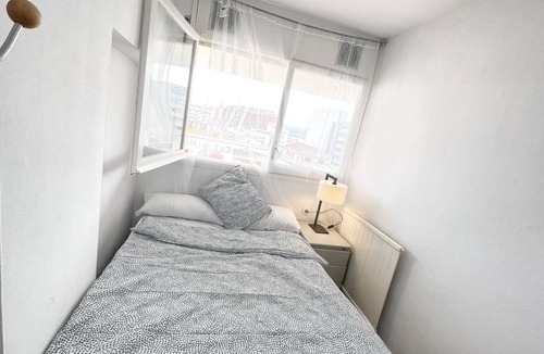Sabadell Resort | 100 m² Private room ∙ 1 bedroom ∙ 2 guests