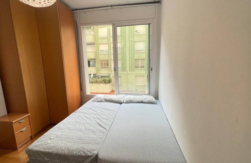 Sabadell Resort | 100 m² Private room ∙ 1 bedroom ∙ 2 guests