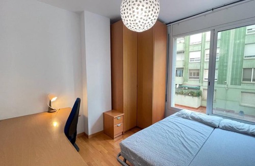Sabadell Resort | 100 m² Private room ∙ 1 bedroom ∙ 2 guests