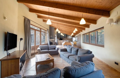 Santa Maria d'Olo House | 1000 m² House ∙ 9 bedrooms ∙ 18 guests