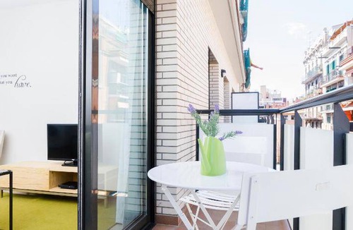 Hostafrancs Apartment | 110 m² Apartment ∙ 2 bedrooms ∙ 8 guests