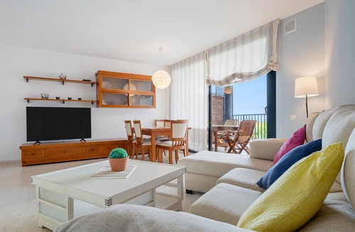 Cubelles Apartment | 110 m² Apartment ∙ 3 bedrooms ∙ 6 guests