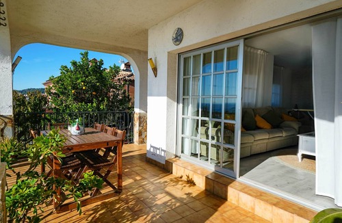Barcelona House | 110 m² House ∙ 3 bedrooms ∙ 5 guests