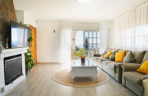 Barcelona House | 110 m² House ∙ 3 bedrooms ∙ 5 guests